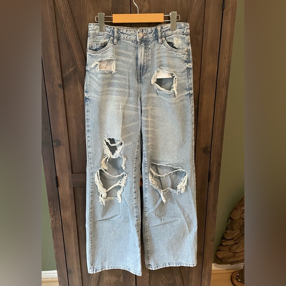 Distressed Light Blue Jeans